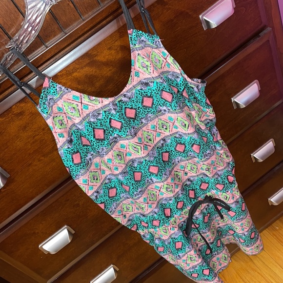 Multi-Color Romper 🌈 - Picture 2 of 3